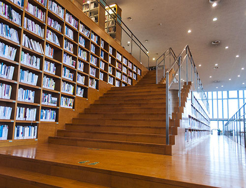 使用91免费看片网站防火板装修的上海浦东图书馆